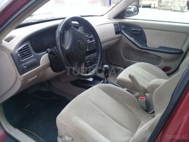 Hyundai Elantra 2002, 235,123 km - 1.6 l - Bakı