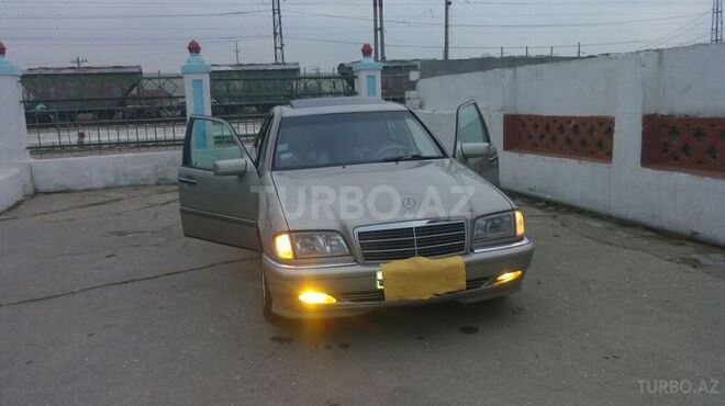 Mercedes C 230 1999, 197,350 km - 2.3 l - Bakı