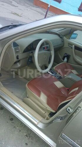 Mercedes C 230 1999, 197,350 km - 2.3 l - Bakı
