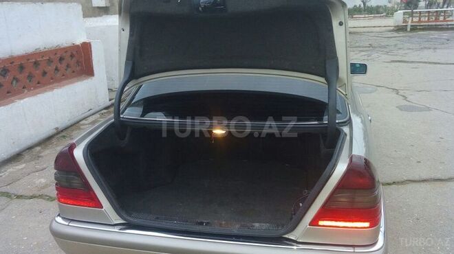 Mercedes C 230 1999, 197,350 km - 2.3 l - Bakı