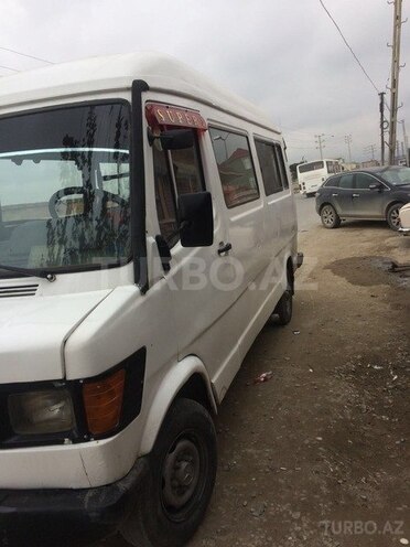 Mercedes 208 D 1993, 300,000 km - 2.4 l - Bakı