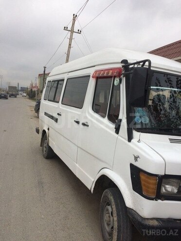 Mercedes 208 D 1993, 300,000 km - 2.4 l - Bakı