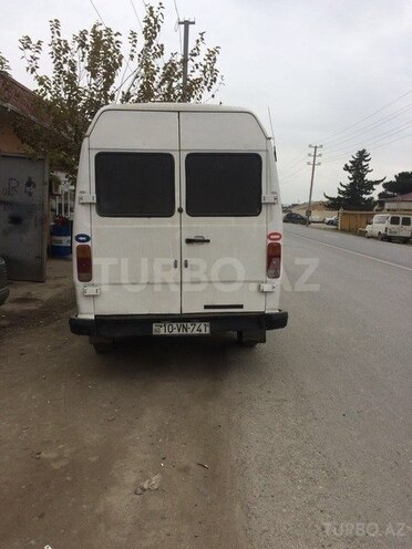 Mercedes 208 D 1993, 300,000 km - 2.4 l - Bakı