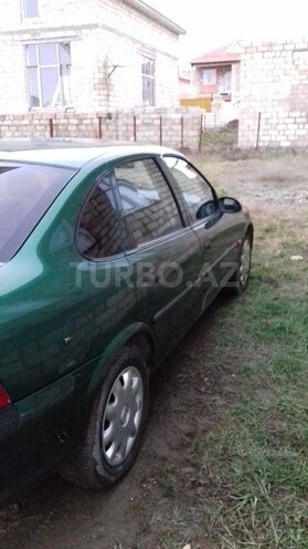 Opel Vectra 1997, 263,000 km - 2.0 l - Qusar