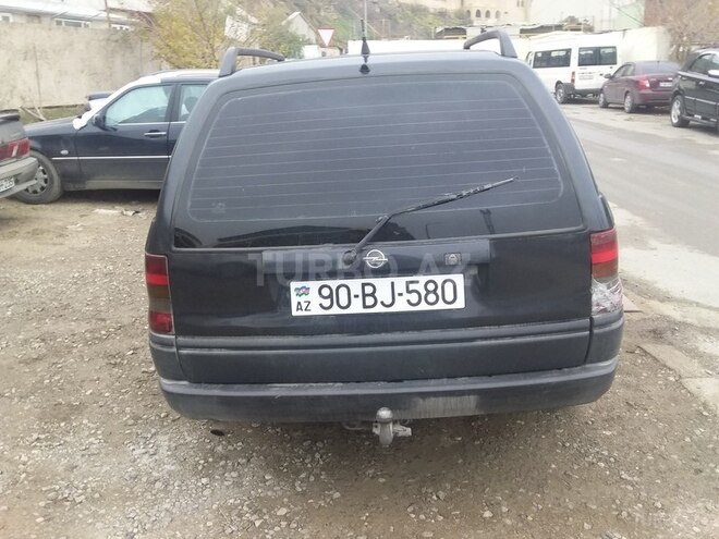 Opel Astra 1995, 400,000 km - 1.6 л - Bakı