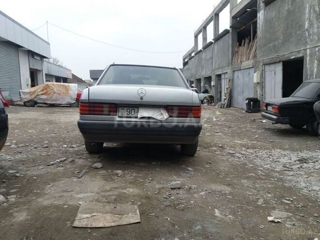 Mercedes 190 1991, 270,966 km - 1.8 l - Şəki