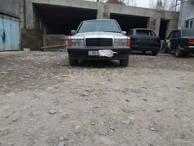 Mercedes 190 1991, 270,966 km - 1.8 l - Şəki