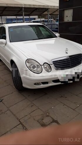 Mercedes E 220 2003, 200,000 km - 2.2 l - Sumqayıt