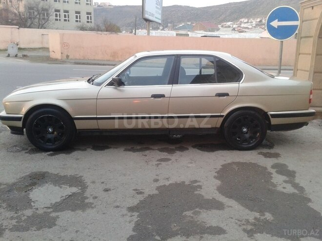 BMW 525 1991, 350,000 km - 2.5 л - Bakı