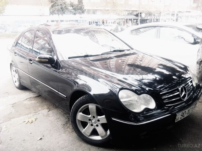 Mercedes C 320 2001, 280,000 km - 3.2 l - Bakı