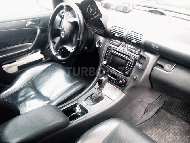 Mercedes C 320 2001, 280,000 km - 3.2 l - Bakı