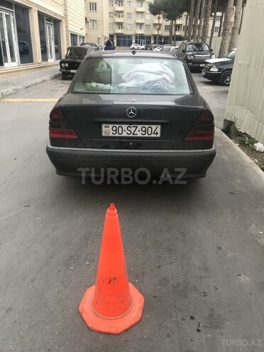 Mercedes C 180 1999, 275,000 km - 1.8 l - Bakı