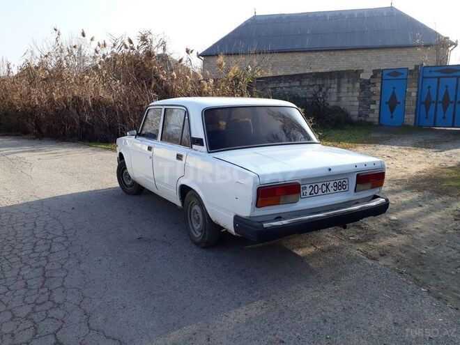 LADA (VAZ) 2107 2007, 190,000 km - 1.6 л - Ucar