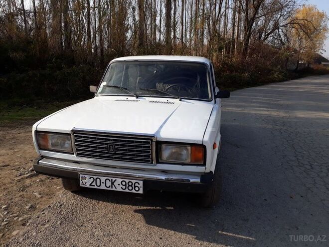 LADA (VAZ) 2107 2007, 190,000 km - 1.6 л - Ucar