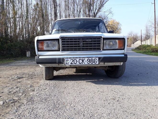 LADA (VAZ) 2107 2007, 190,000 km - 1.6 л - Ucar