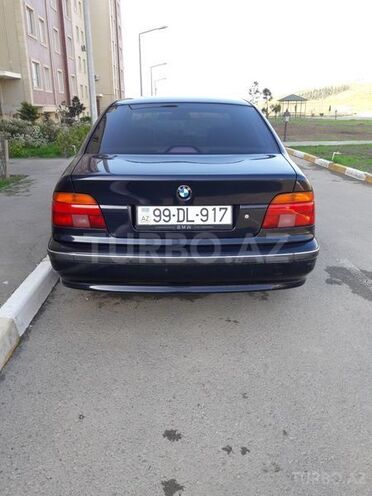 BMW 528 1999, 218,000 km - 2.8 l - Bakı
