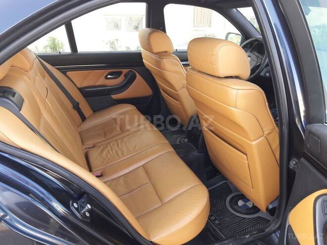 BMW 528 1999, 218,000 km - 2.8 l - Bakı
