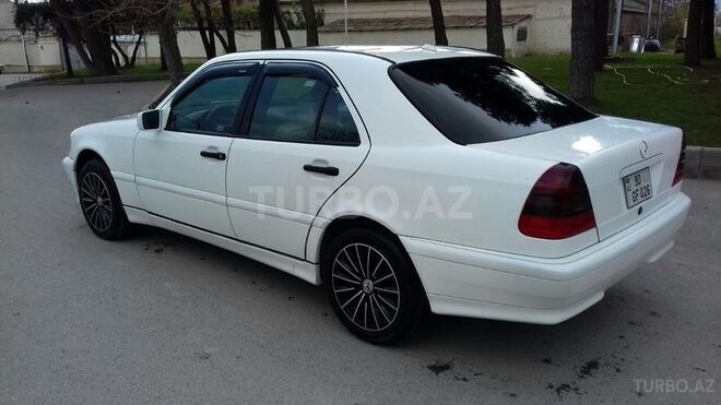 Mercedes C 230 1999, 200,000 km - 2.3 l - Bakı