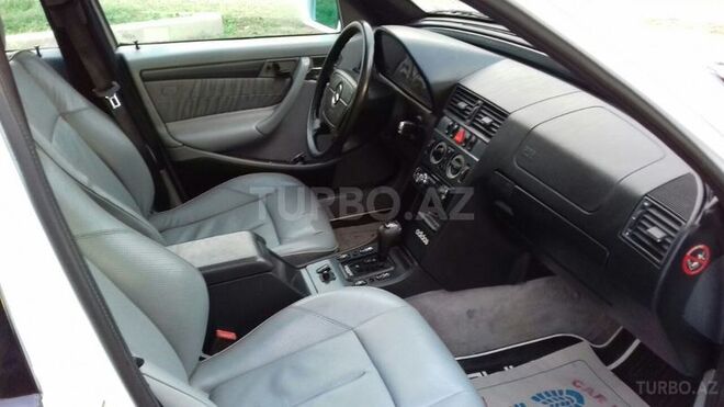 Mercedes C 230 1999, 200,000 km - 2.3 l - Bakı