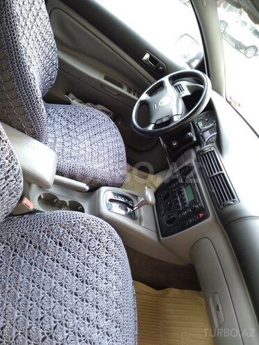 Volkswagen Passat 2002, 196,000 km - 1.8 l - Bakı