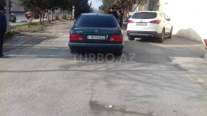Mercedes E 240 1999, 279,000 km - 2.4 l - Yevlax