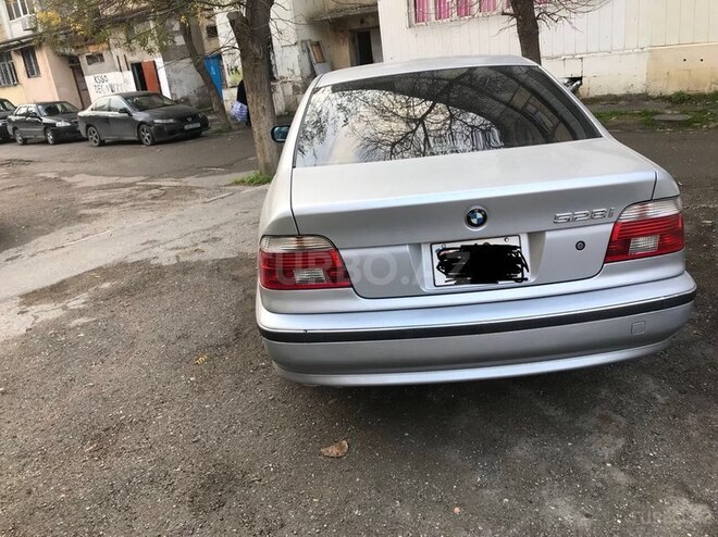 BMW 528 1997, 152,000 km - 2.8 л - Bakı