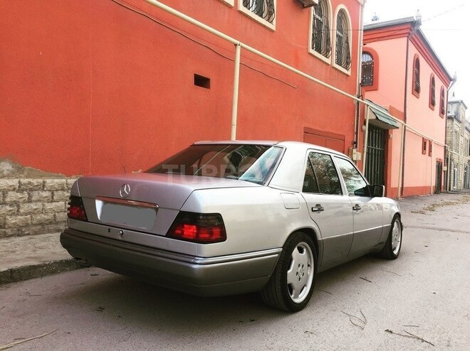Mercedes E 200 1994, 520,124 km - 2.0 l - Bakı