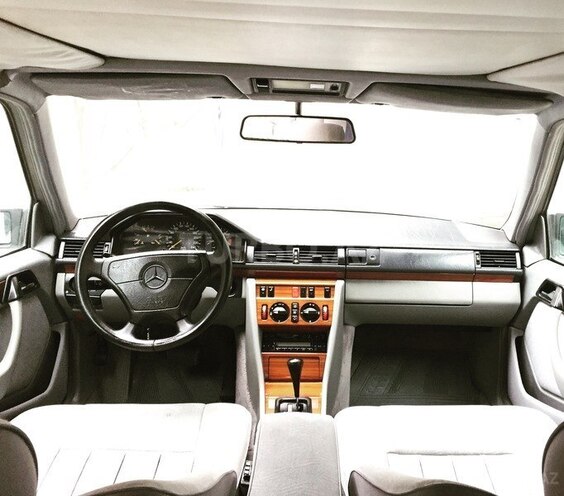 Mercedes E 200 1994, 520,124 km - 2.0 l - Bakı