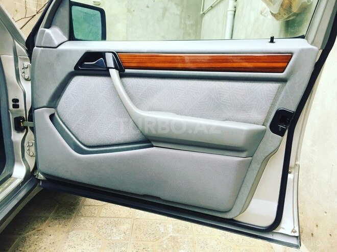 Mercedes E 200 1994, 520,124 km - 2.0 l - Bakı