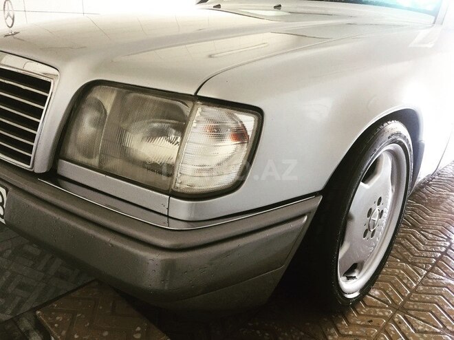 Mercedes E 200 1994, 520,124 km - 2.0 l - Bakı