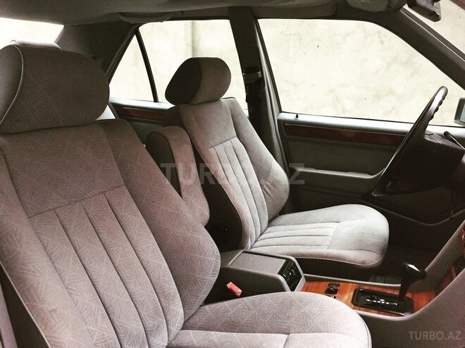 Mercedes E 200 1994, 520,124 km - 2.0 l - Bakı