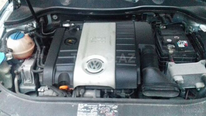 Volkswagen Passat 2005, 220,300 km - 2.0 l - Bakı