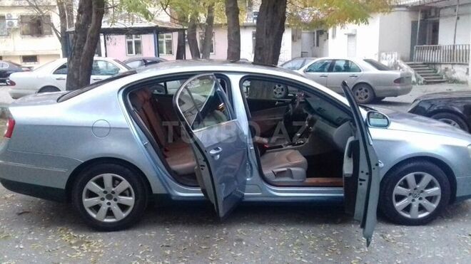 Volkswagen Passat 2005, 220,300 km - 2.0 l - Bakı