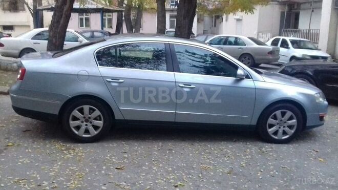 Volkswagen Passat 2005, 220,300 km - 2.0 l - Bakı