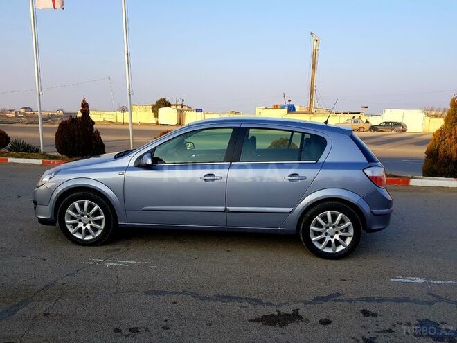 Opel Astra 2006, 245,000 km - 1.8 l - Gəncə