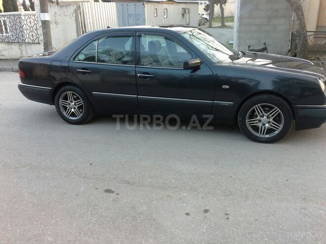 Mercedes E 230 1996, 230,000 km - 2.3 l - Bakı