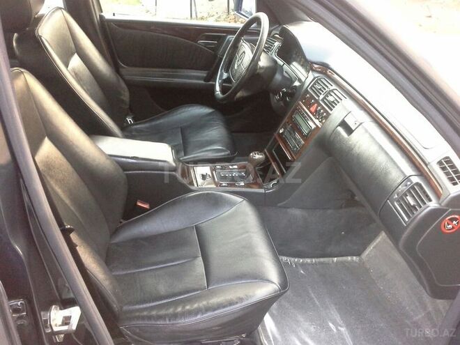 Mercedes E 230 1996, 230,000 km - 2.3 l - Bakı