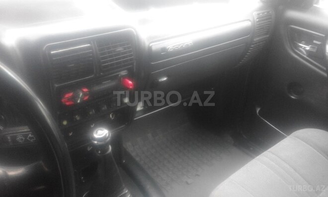 GAZ 3102 2001, 211,000 km - 2.3 l - Qusar