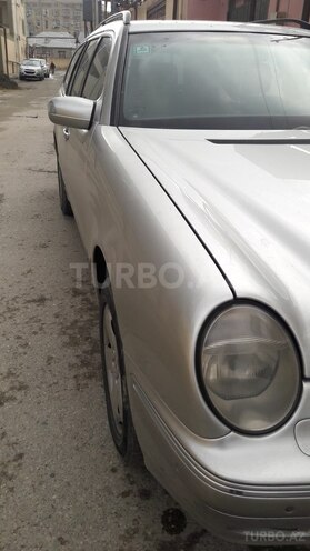 Mercedes E 220 2001, 350,000 km - 0.2 l - Bakı