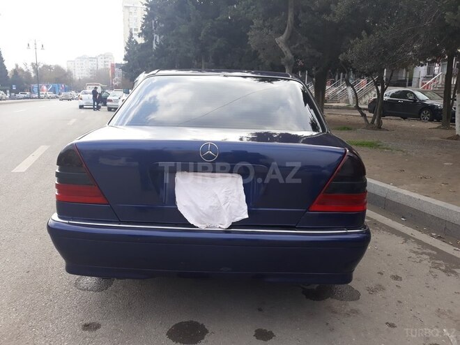 Mercedes C 240 1999, 317,000 km - 0.3 l - Bakı