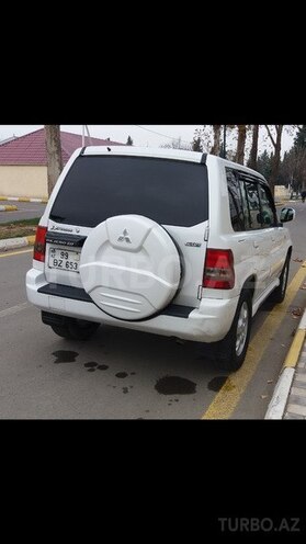 Mitsubishi Pajero io 2000, 230,000 km - 2.0 l - Qazax