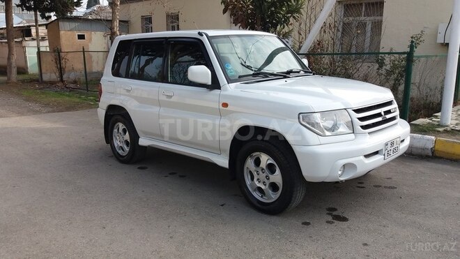 Mitsubishi Pajero io 2000, 230,000 km - 2.0 l - Qazax