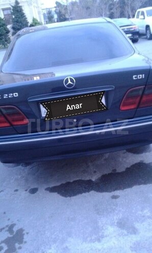 Mercedes E 220 2001, 291,000 km - 2.2 l - Bakı