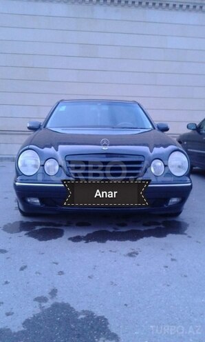 Mercedes E 220 2001, 291,000 km - 2.2 l - Bakı