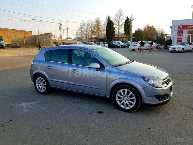 Opel Astra 2006, 245,000 km - 1.8 l - Gəncə