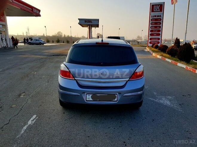 Opel Astra 2006, 245,000 km - 1.8 l - Gəncə
