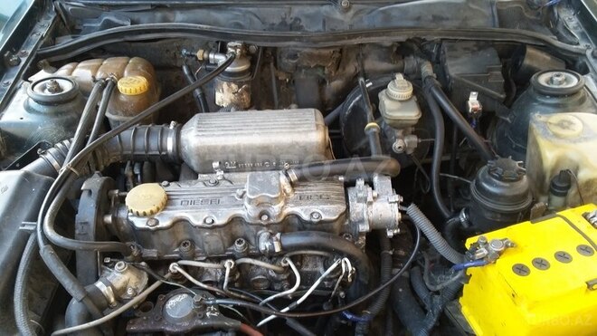 Opel Vectra 1994, 245,000 km - 1.7 l - Bakı