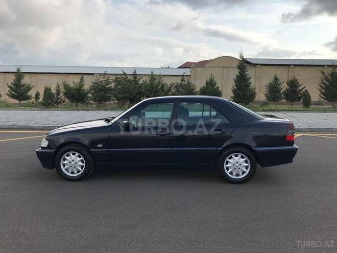 Mercedes C 240 2000, 168,276 km - 2.4 l - Bakı
