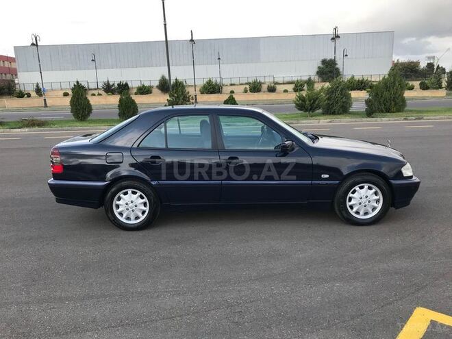 Mercedes C 240 2000, 168,276 km - 2.4 l - Bakı
