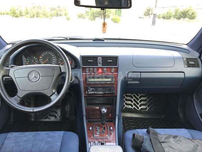 Mercedes C 240 2000, 168,276 km - 2.4 l - Bakı